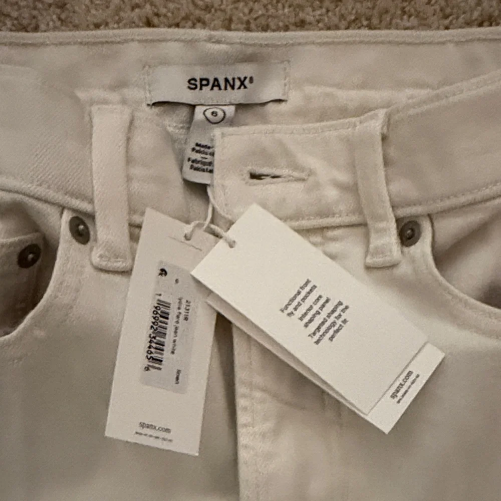 SPANX SPANXsculpt™ ReDefine
Flare Jeans Linen white size 6 - Picture 7 of 7